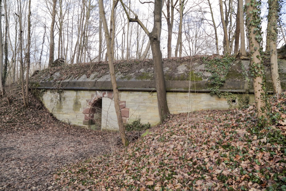 Ligne Maginot - NEUF-EMPERT 2 - (Blockhaus pour arme infanterie) - Façade de l'abri de piquet aménagé - Les Gardiens du Rhin