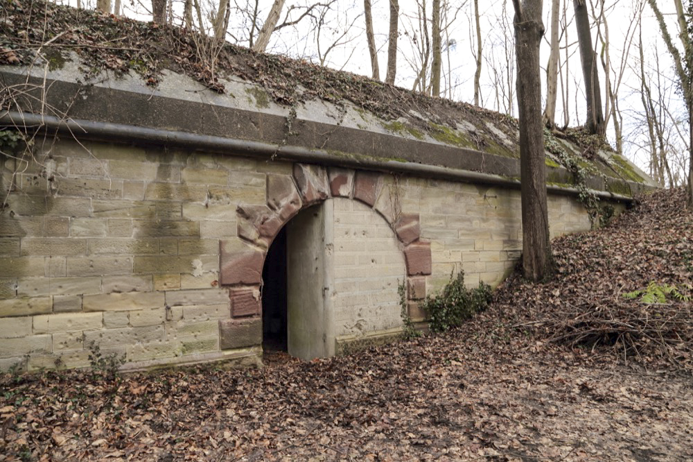 Ligne Maginot - NEUF-EMPERT 2 - (Blockhaus pour arme infanterie) - Façade de l'abri de piquet aménagé - Les Gardiens du Rhin