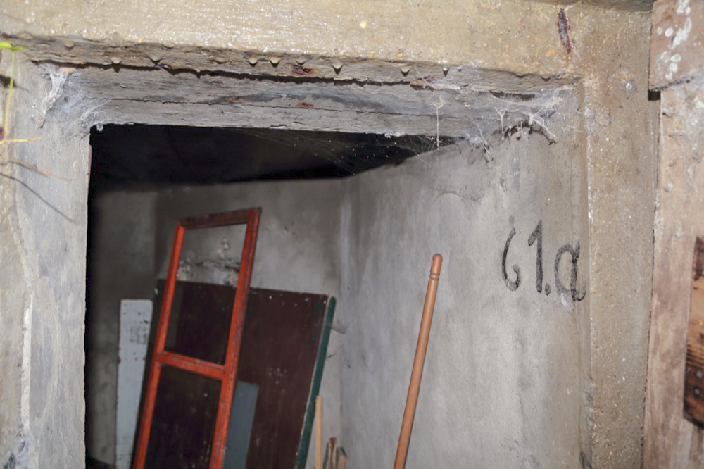 Ligne Maginot - NEUF-EMPERT 4 - (Blockhaus pour arme infanterie) - Entrée avec numérotation allemande - Les Gardiens du Rhin