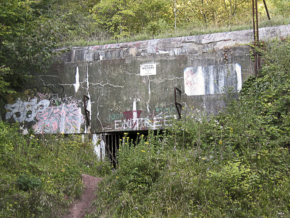 Ligne Maginot - METRICH - A17 - (Ouvrage d'artillerie) - Entrée des munitions merlonnée