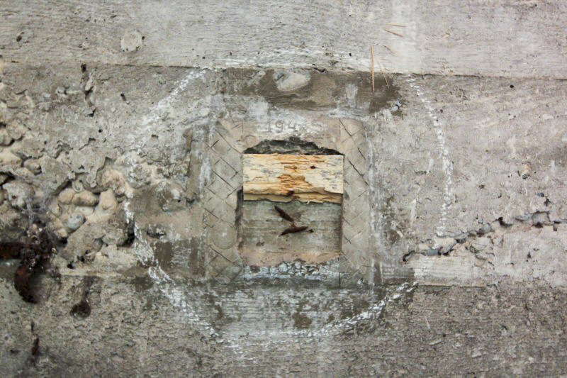 Ligne Maginot - HERRENFELD (II/34°RIF ) - (PC de Quartier) - Abri 2
Inscription 194 ou 1940
