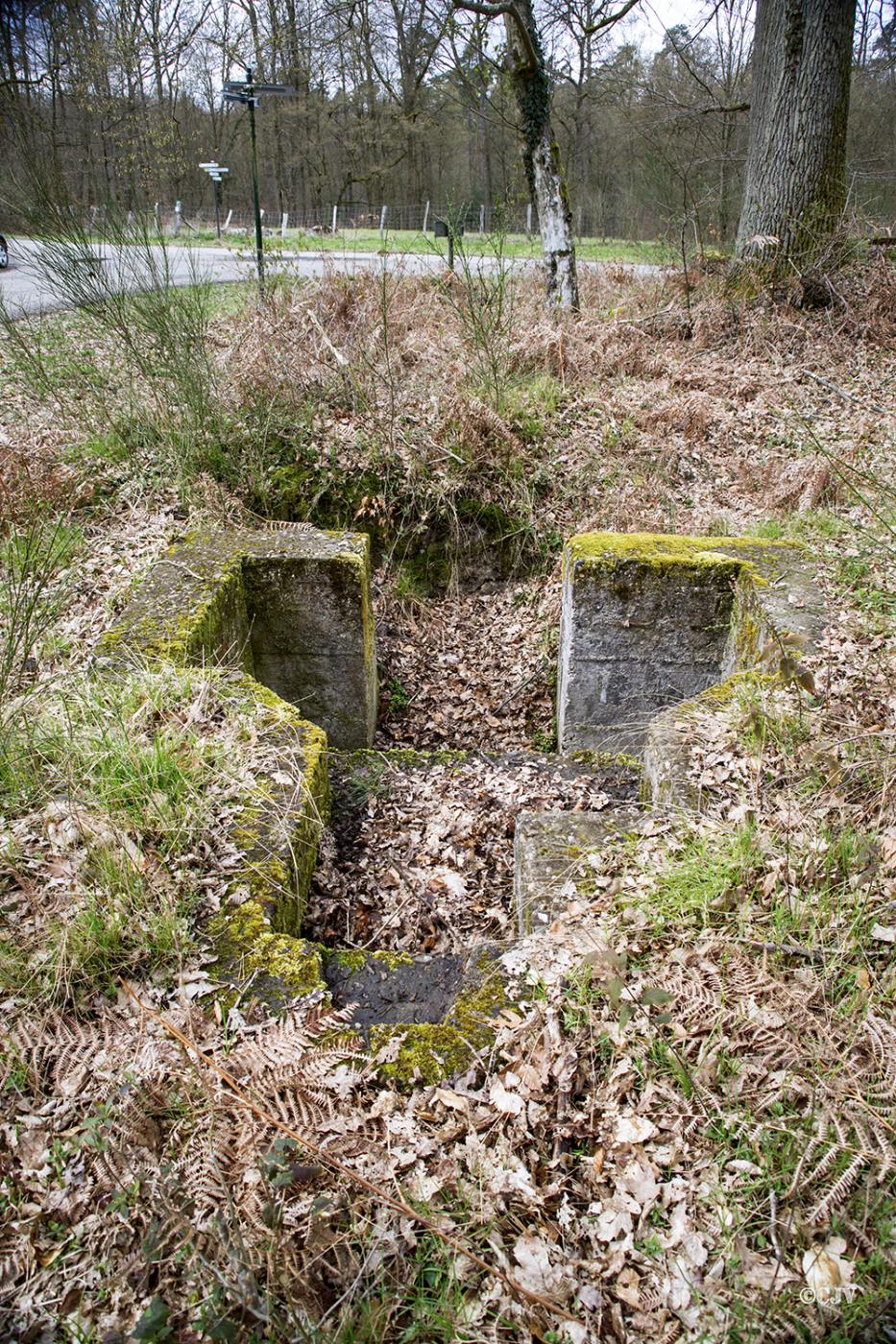 Ligne Maginot - CARREFOUR PARADE 2 - (Cuve pour arme d'infanterie) -  - Lia VERMEULEN