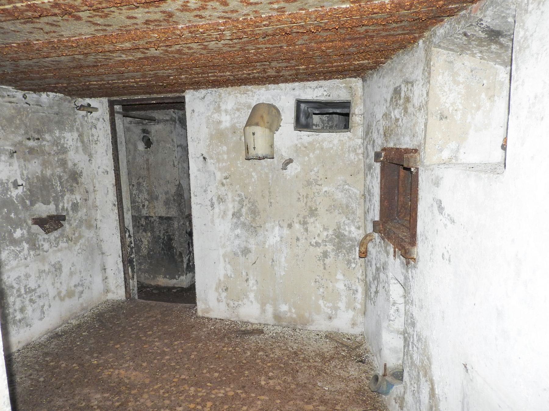 Ligne Maginot - GRAFENWEIHER NORD OUEST - (Casemate d'infanterie - double) - La chambre de tir Est - STENGER Mathieu