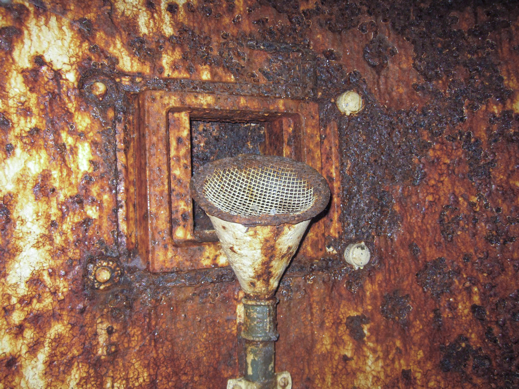 Ligne Maginot - HOCHWALD Haut Avant - Bloc 20 - O7 ( Observatoire d'artillerie ) - Tube acoustique