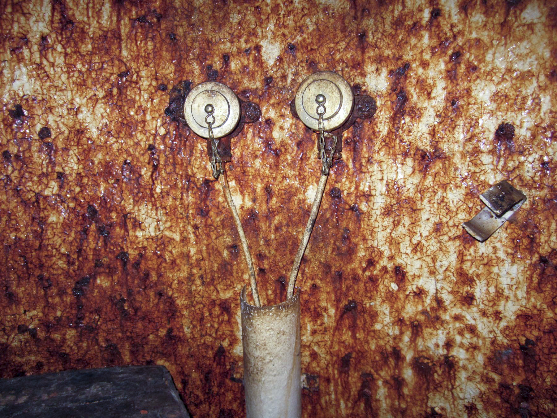 Ligne Maginot - HOCHWALD Haut Avant - Bloc 20 - O7 ( Observatoire d'artillerie ) - Prises téléphoniques