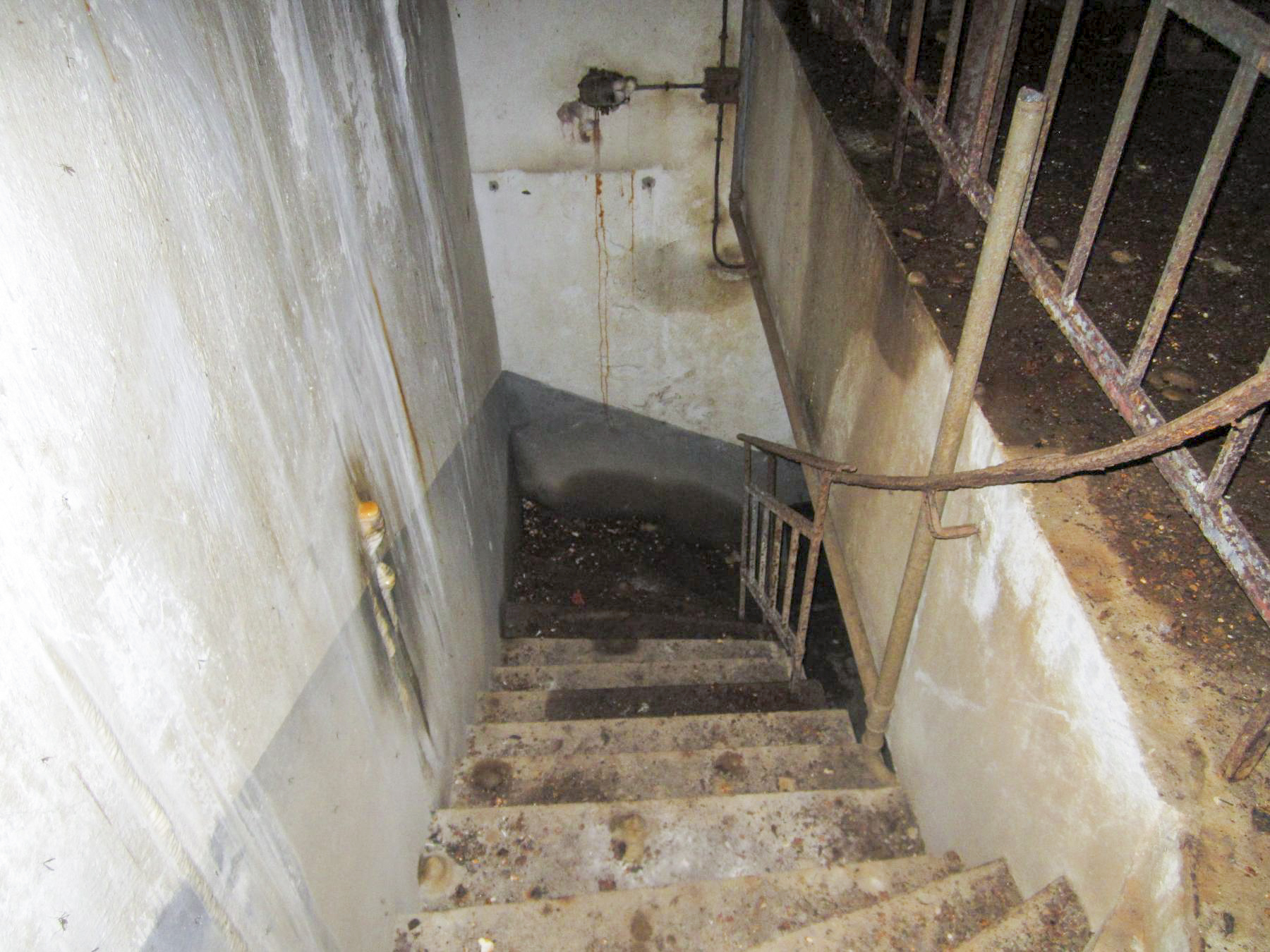 Ligne Maginot - HOCHWALD Haut Avant - Bloc 20 - O7 ( Observatoire d'artillerie ) - Accès à l'étage inférieur