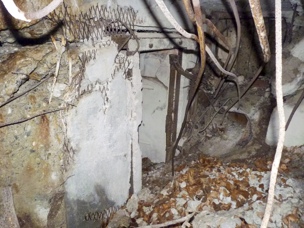Ligne Maginot - HOCHWALD C2 ( Casemate d'infanterie ) - 