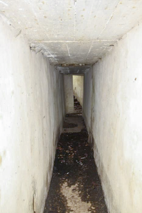 Ligne Maginot - MEMMELSHOFFEN (22° RIF) ( PC de Sous-Secteur ) - Seconde tranchée couverte avec son entrée au dernier plan