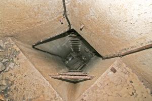Ligne Maginot - PLATE LOMBARDE - (Ouvrage d'infanterie) - Bloc 2
Accès à la cloche Pamart du haut en bas