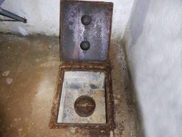 Ligne Maginot - GRANGES COMMUNES - (Ouvrage d'infanterie) - Regard égout