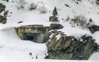 Ligne Maginot - LAVOIR - (Ouvrage d'artillerie) - L'entrée munitions en hiver
