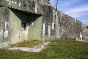 Ligne Maginot - Blockhaus CB8 - Sentzich - Le fossé, comblé par sécurité.