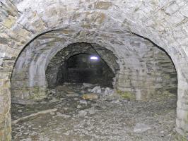 Ligne Maginot - TURRA - (Casemate d'artillerie) - Les galeries sous roc menant vers les deux casemates d´artillerie