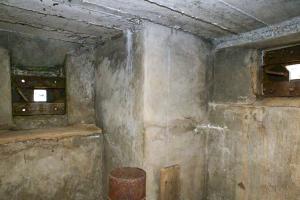 Ligne Maginot - FREJUS - (Ouvrage d'infanterie) - Bloc 3
Vue intérieure, les créneaux FM Sud et Ouest