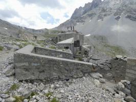 Ligne Maginot - LA ROUE - (Ouvrage d'infanterie) - Mo 1
Le col de la Roue au fond