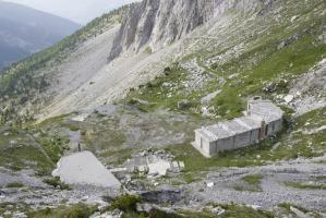 Ligne Maginot - Ouvrage du Pas du Roc - Le bloc d'entrée et le casernement extérieur