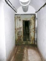 Ligne Maginot - SAPEY - (Ouvrage d'artillerie) - Bloc 4
Sas étanche dans la galerie d'accés au bloc