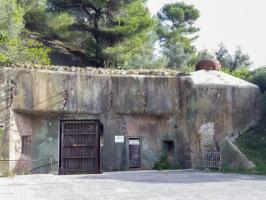 Ligne Maginot - ROQUEBRUNE - CORNILLAT - (Ouvrage d'artillerie) - Bloc 1