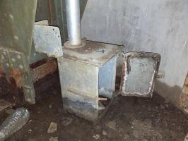 Ligne Maginot - BOIS de HOFFEN Ouest ( Casemate d'infanterie ) - Caisson de récupération des douilles de la cloche GFM