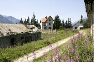 Ligne Maginot - SAPEY - (Casernement) - Les casernements extérieurs
