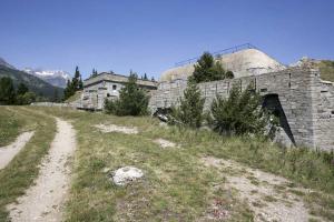 Ligne Maginot - SAPEY (30° DBAF ET 164° RAP) - (PC de Sous-Secteur) - Vue de l'entrée du fort