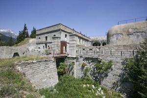 Ligne Maginot - SAPEY (30° DBAF ET 164° RAP) - (PC de Sous-Secteur) - Vue de l'entrée du fort