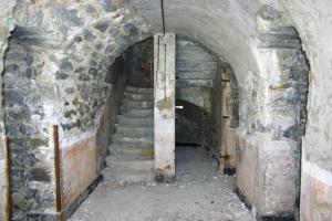 Ligne Maginot - SAPEY (30° DBAF ET 164° RAP) - (PC de Sous-Secteur) - L'escalier donnant accès au premier étage
