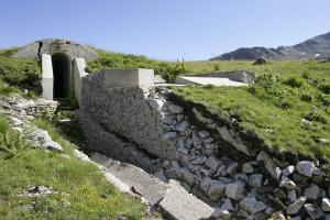 Ligne Maginot - VALLEE ETROITE - (Ouvrage d'infanterie) - Le bloc d'entrée
Le débouché de la galerie d'accès avec une position pour mortier de 60