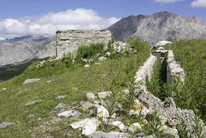 Ligne Maginot - VALLEE ETROITE - (Ouvrage d'infanterie) - Le bloc 1
Avec sa tranchée d'accès