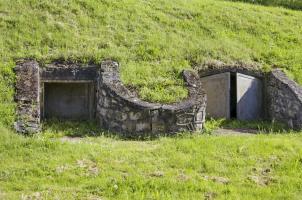 Ligne Maginot - IMMERHOF - A10 - (Ouvrage d'infanterie) - Bloc d'entrée
Niches à mines dans le talus