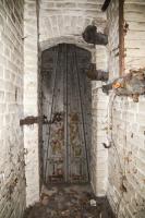 Ligne Maginot - I6 - (Abri) - Couloir extérieur de l'aile droite en l'état
Porte blindé à deux vantaux d'un sas d'entrée