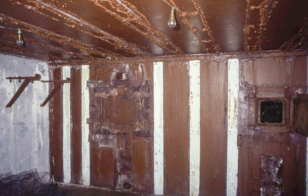 Ligne Maginot - BOIS DU FOUR - A5 - (Ouvrage d'infanterie) - La chambre de tir Ouest