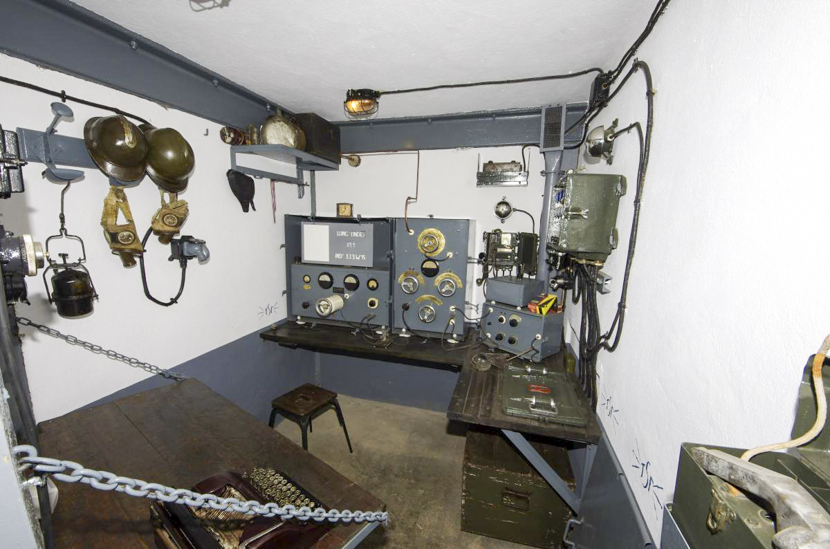 Ligne Maginot - BOIS DU FOUR - A5 - (Ouvrage d'infanterie) - Le poste émetteur récepteur de TSF