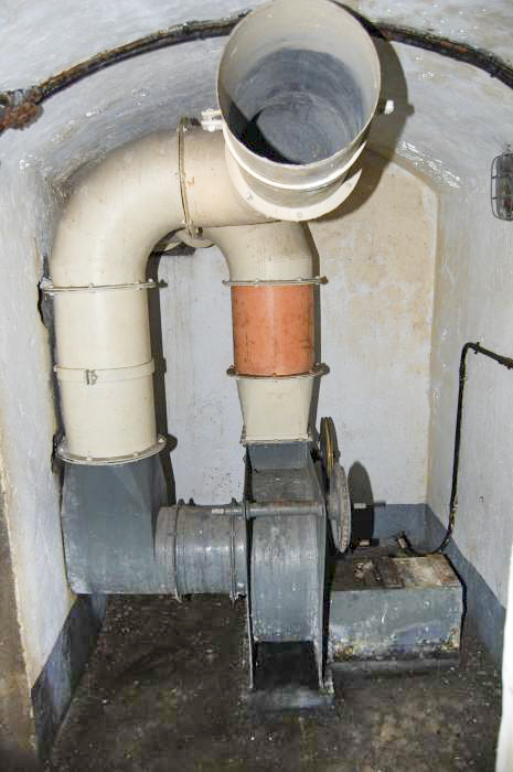 Ligne Maginot - ANCIEN CAMP - (Abri) - Ventilateur d'extraction d'air