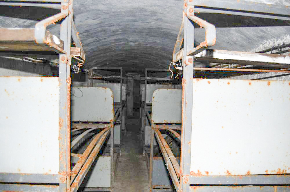 Ligne Maginot - ANCIEN CAMP - (Abri) - Chambre - dortoir
