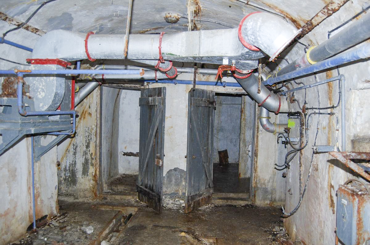 Ligne Maginot - NORD OUEST DE FONTVIVE (NOF) - (Abri) - Usine, à gauche latrines, à droite lavabos
