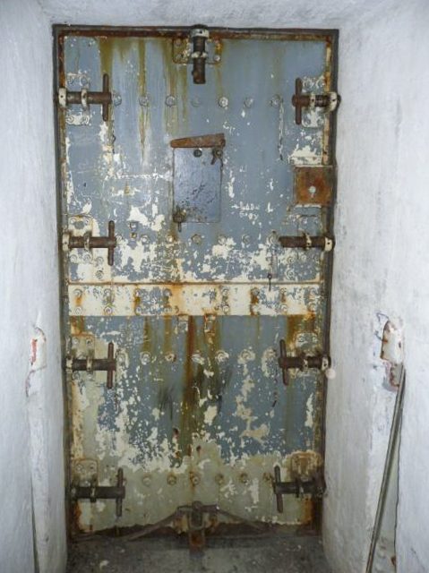 Ligne Maginot - PLATE LOMBARDE - (Ouvrage d'infanterie) - Bloc 1 - Entrée
Porte blindée