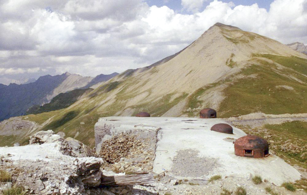 Ligne Maginot - GRANGES COMMUNES - (Ouvrage d'infanterie) - Bloc 2
