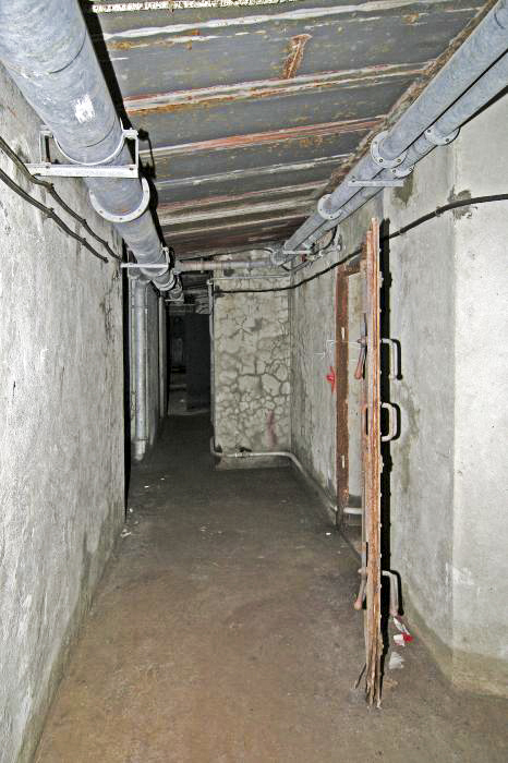 Ligne Maginot - GRANGES COMMUNES - (Ouvrage d'infanterie) - Bloc 2
Un couloir au bloc
