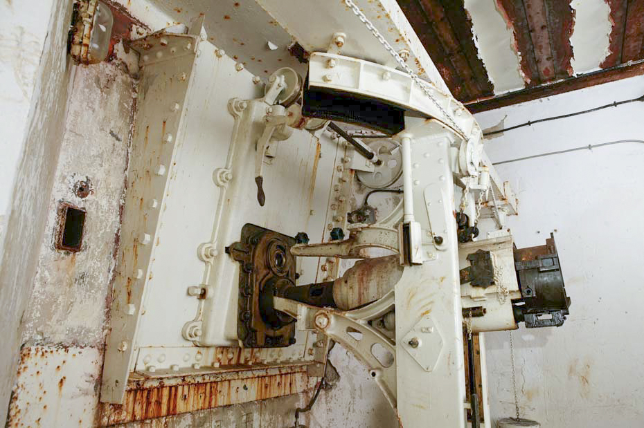 Ligne Maginot - LAVOIR - (Ouvrage d'artillerie) - Bloc 1
Canon-mortier de 75 mle 31