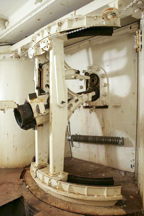 Ligne Maginot - LAVOIR - (Ouvrage d'artillerie) - Bloc 5
Canon-mortier de 75 mle 31