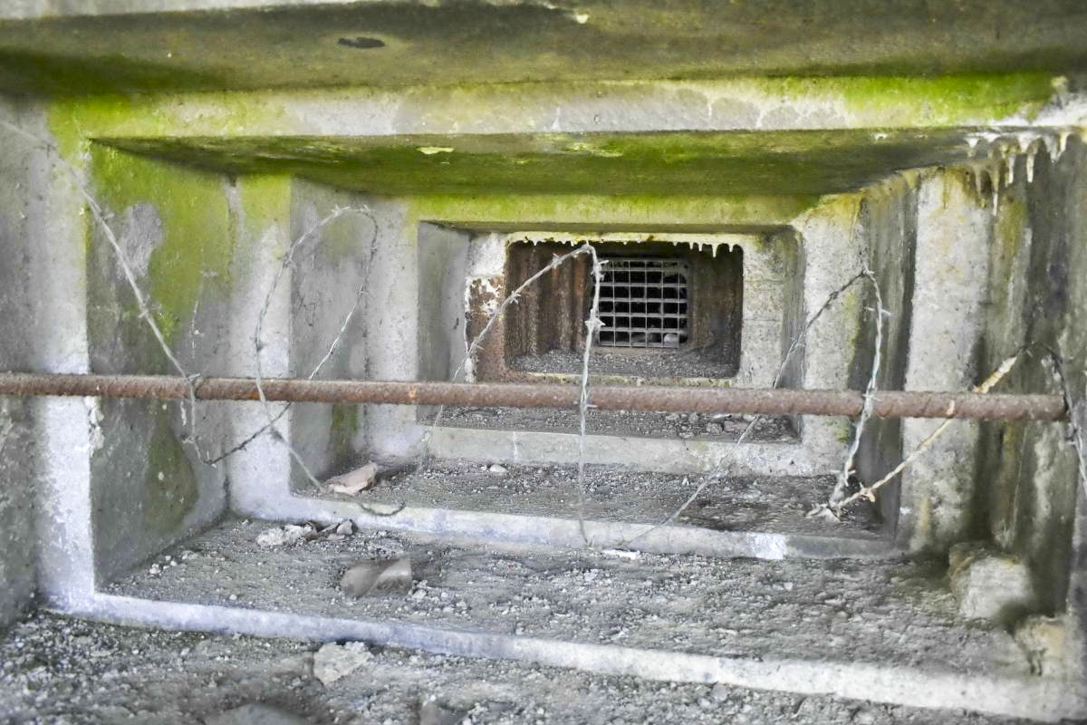 Ligne Maginot - 27/3 - FRIESENHEIM - (Casemate d'infanterie - Double) - Créneaux JM