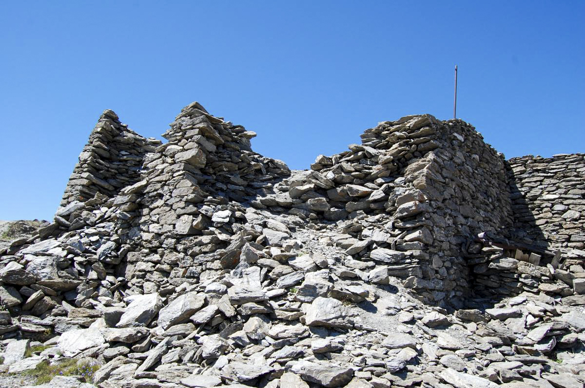 Ligne Maginot - MONT FROID EST - (Blockhaus pour arme infanterie) - Bastion sud - Michal Prasil