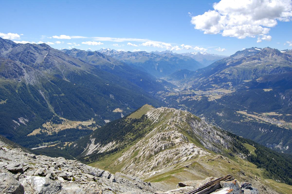 Ligne Maginot - MONT FROID OUEST - (Blockhaus pour arme infanterie) - La Maurienne
Au premier plan la crête du Général Sarret, au fond Modane