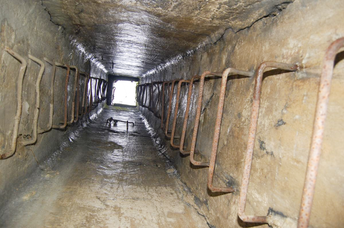 Ligne Maginot - REVETS - (Ouvrage d'infanterie) - Le puits du bloc 3