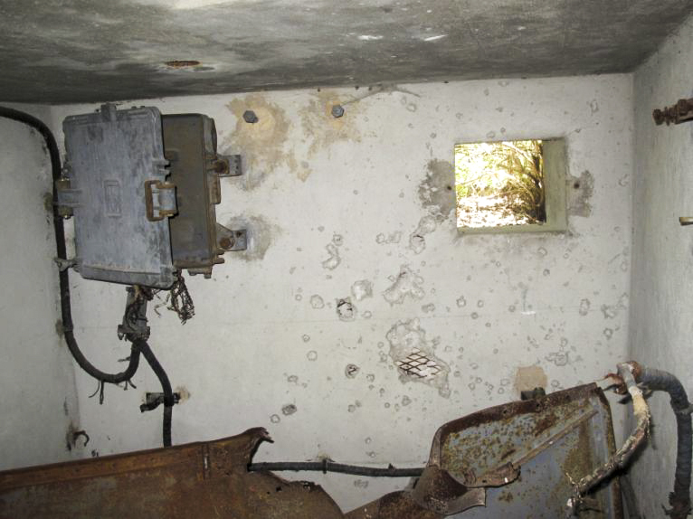 Ligne Maginot - AMODON - (Observatoire d'infanterie) - Boite de coupure et créneau Sud-Est