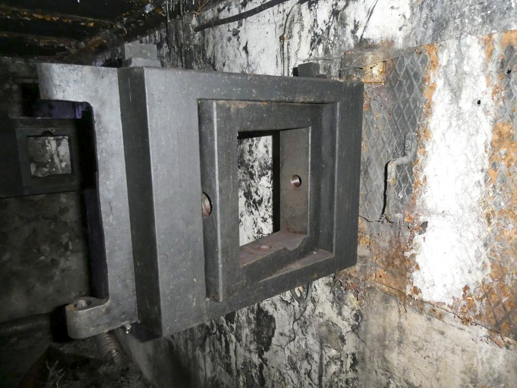 Ligne Maginot - ANNEXE DE SAINT ANTOINE - (Casemate d'infanterie - Simple) - Cadre du jumelage droit