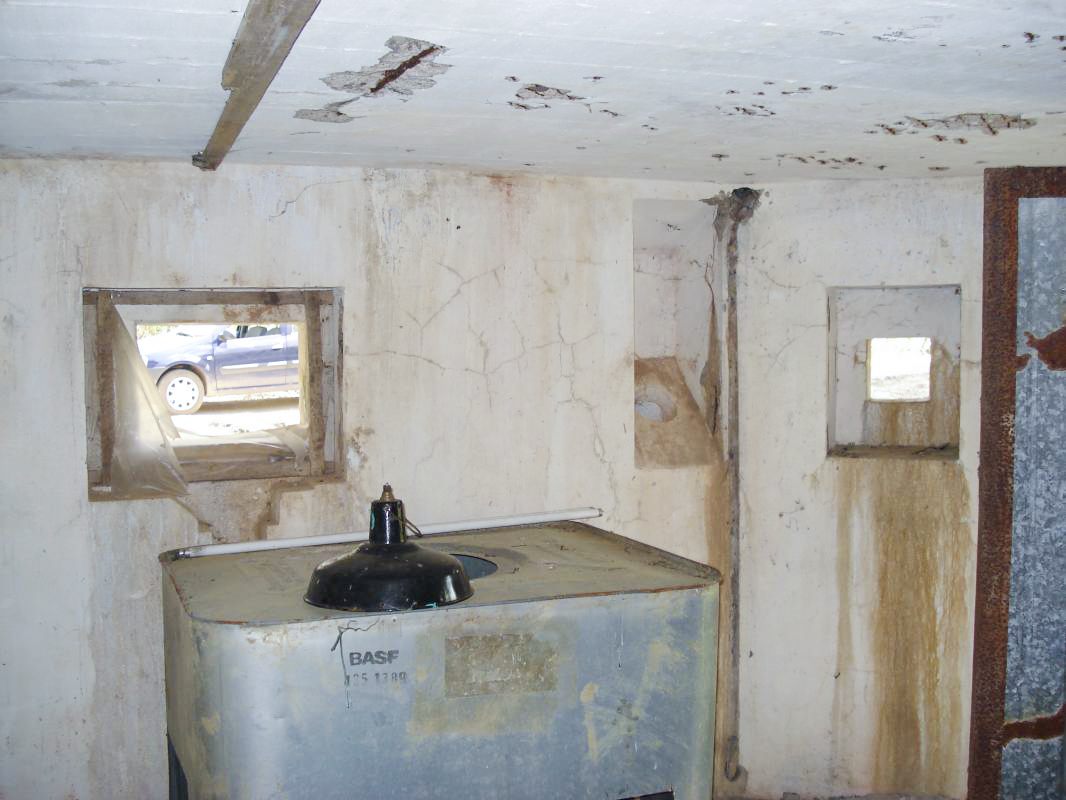 Ligne Maginot - MF16 - S - BEAU TERME - (Poste GRM - Maison Forte) - Face droite