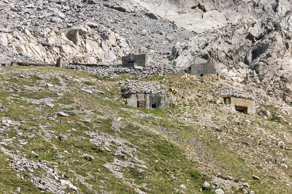 Ligne Maginot - LA ROUE - (Ouvrage d'infanterie) - L'ouvrage vu du casernement du temps de paix