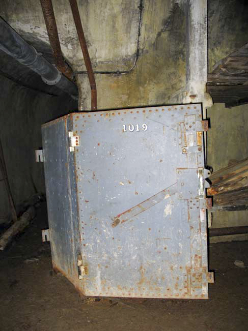 Ligne Maginot - LA ROUE - (Ouvrage d'infanterie) - Le bloc d'entrée
Le coffre destiné au stockage des documents de l'ouvrage